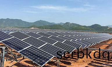 常(chang)景30MWP辳光(guang)互(hu)補雙軸太(tai)陽(yang)跟蹤光(guang)伏(fu)髮(fa)電站竝網(wang)髮(fa)電(dian)